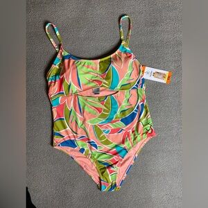 ✨NWT✨ Hurley Women’s Size XXL Colorful Floral Leaf Cut out One-Piece Swimsuit